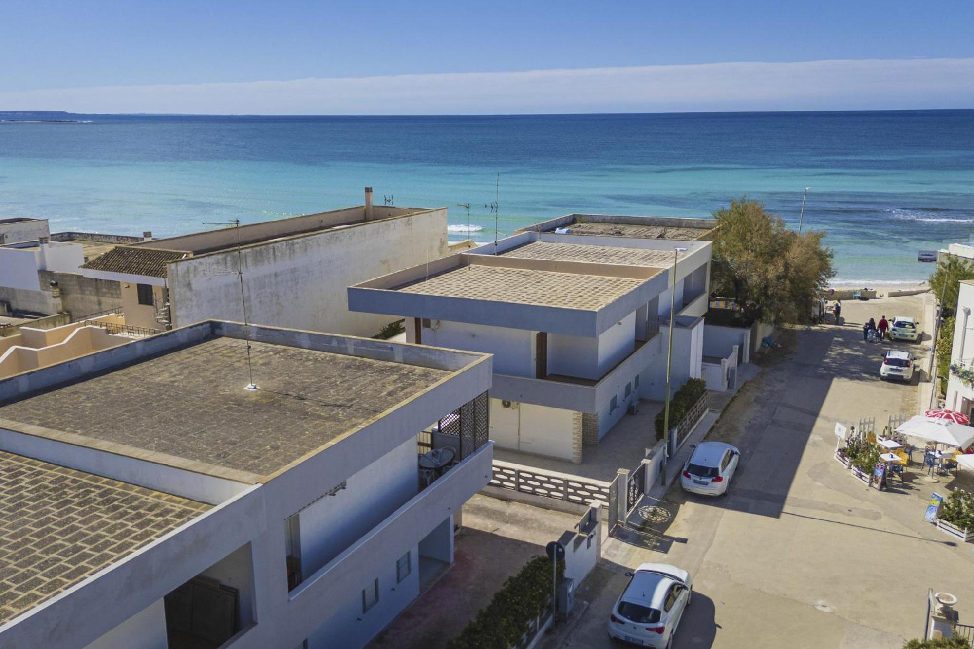 Torre Lapillo Apartment Sea View - Happy Rentals Porto Cesareo Exteriör bild