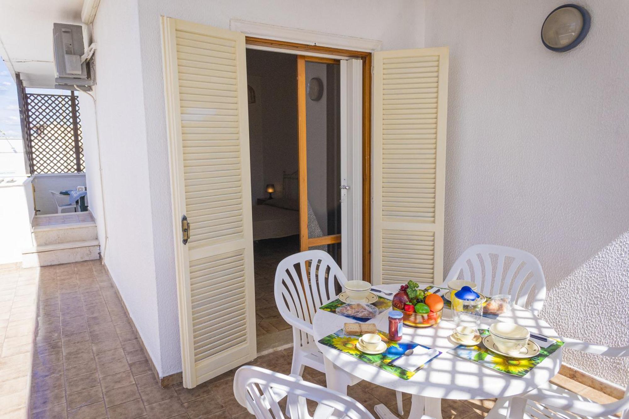 Torre Lapillo Apartment Sea View - Happy Rentals Porto Cesareo Exteriör bild