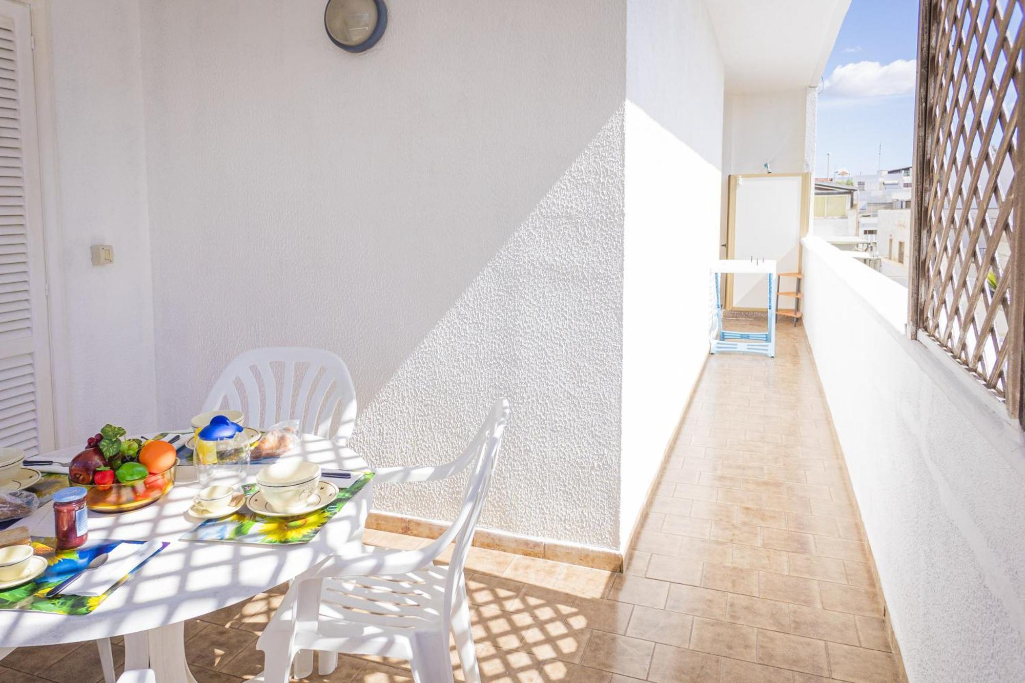 Torre Lapillo Apartment Sea View - Happy Rentals Porto Cesareo Exteriör bild